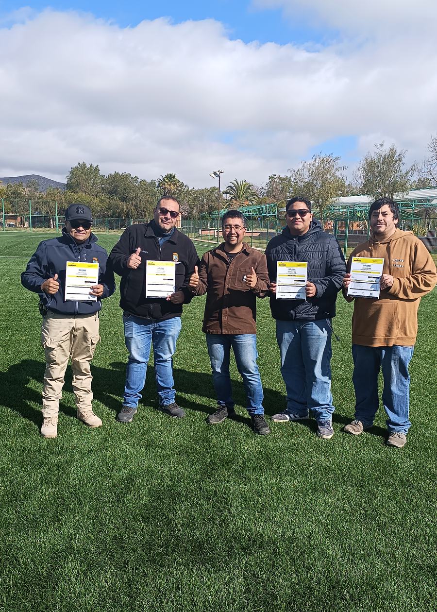 El Grupo 1 de la Municipalidad de Andacollo con sus diplomas AÉREO